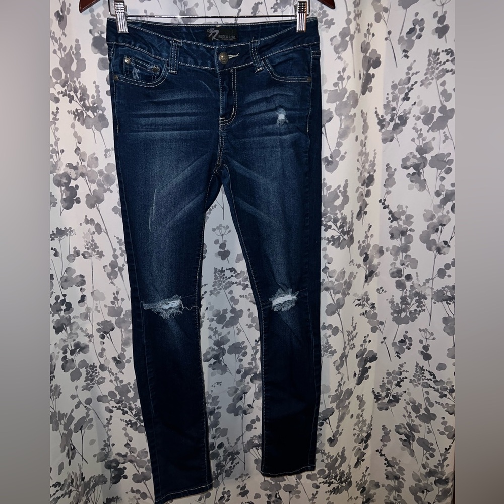 Distressed Skinny Jeans